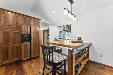 11 Roundtree Road Winhall VT 05340