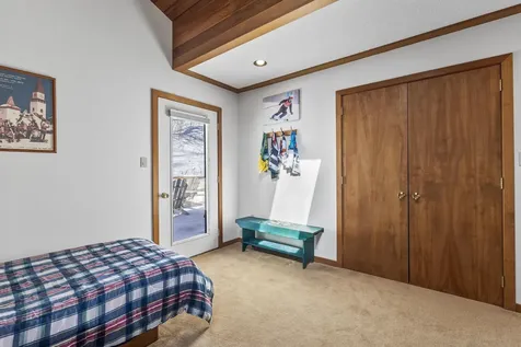 11 Roundtree Road Winhall VT 05340