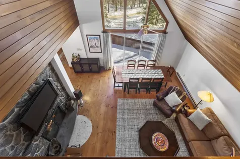 11 Roundtree Road Winhall VT 05340