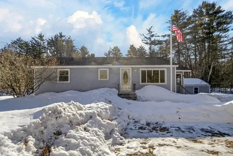 219 Rattlesnake Hill Road Auburn NH 03032