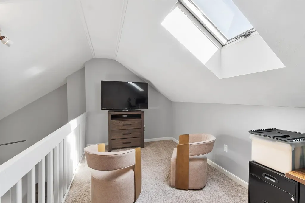 6 Mills Farm Circle Derry NH 03038