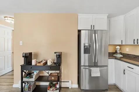 6 Mills Farm Circle Derry NH 03038