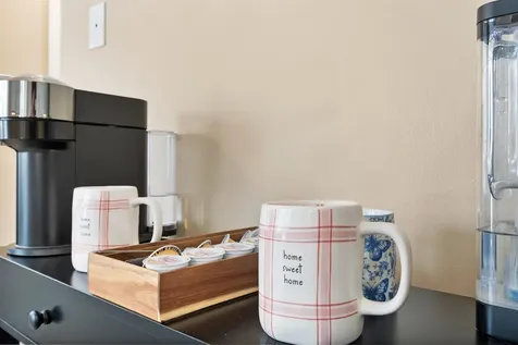 6 Mills Farm Circle Derry NH 03038