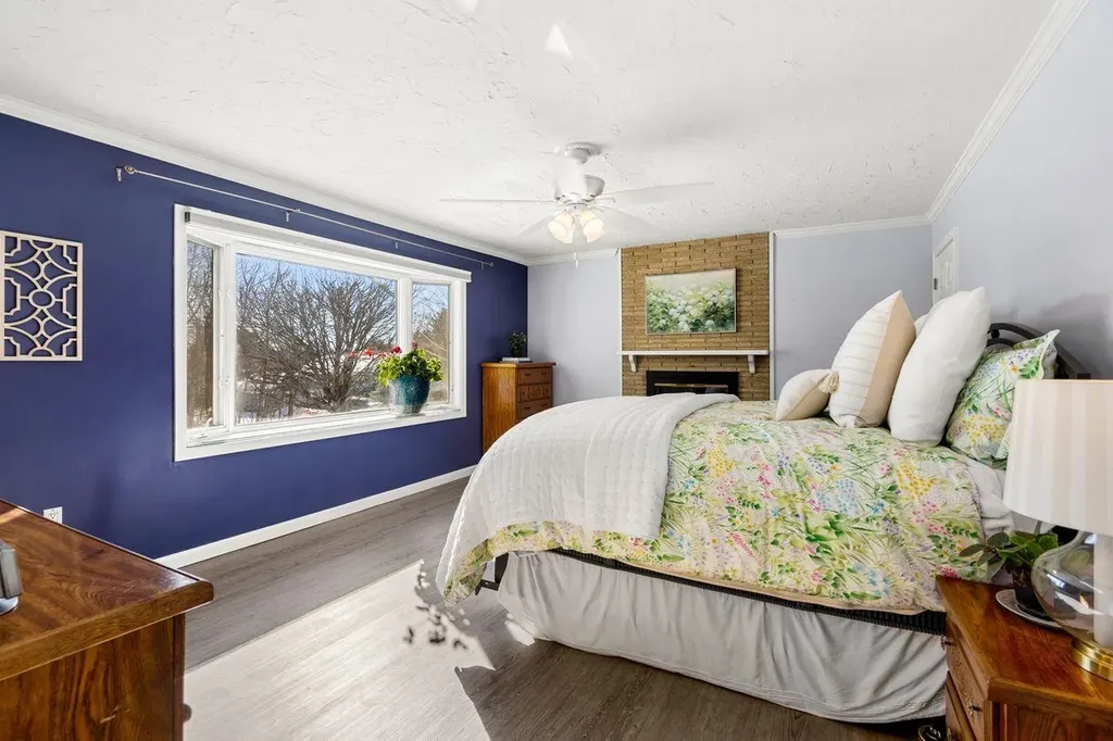 6 Golden Gate Drive Hooksett NH 03106