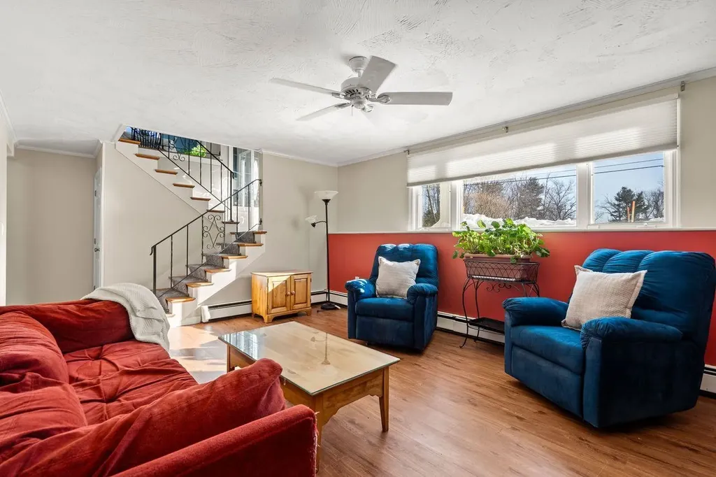 6 Golden Gate Drive Hooksett NH 03106