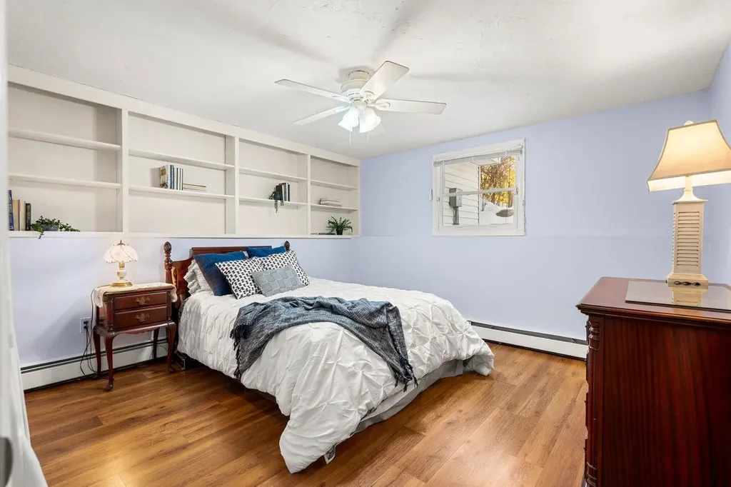 6 Golden Gate Drive Hooksett NH 03106