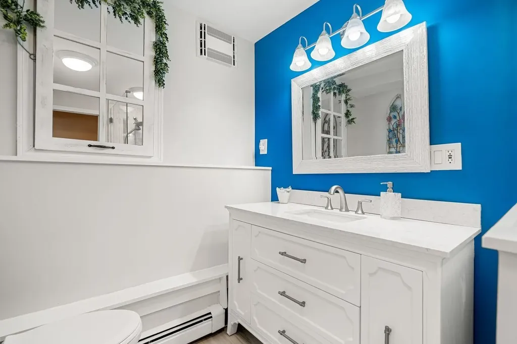 6 Golden Gate Drive Hooksett NH 03106