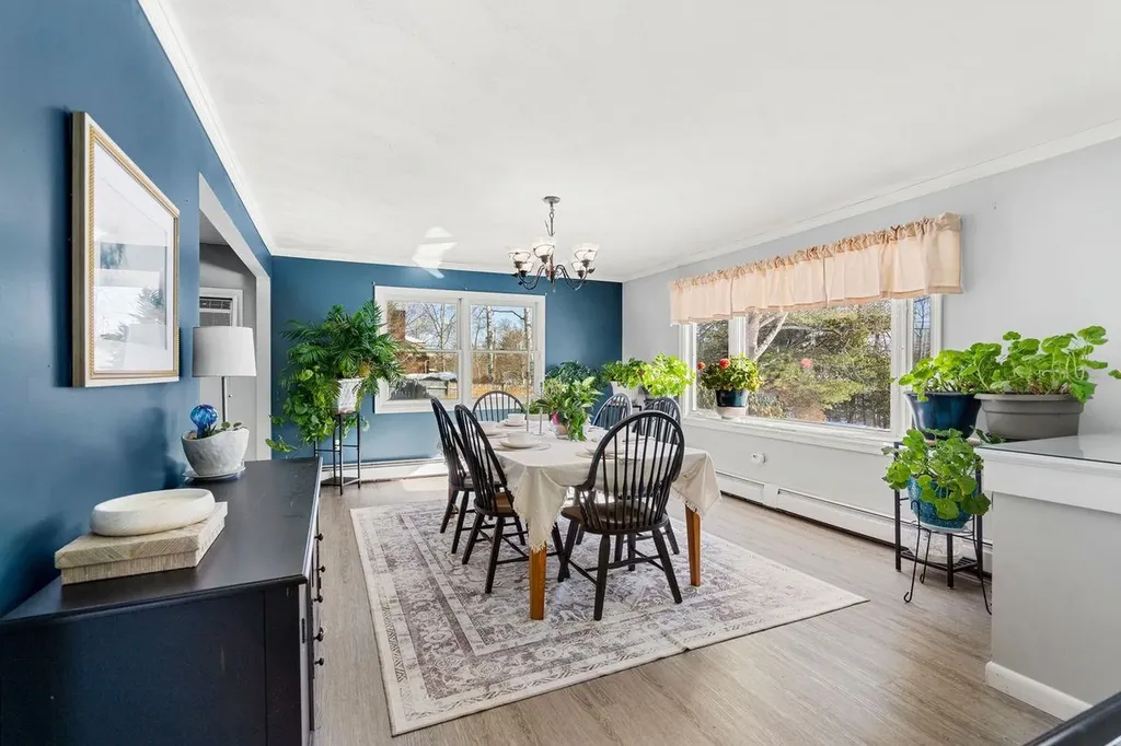 6 Golden Gate Drive Hooksett NH 03106