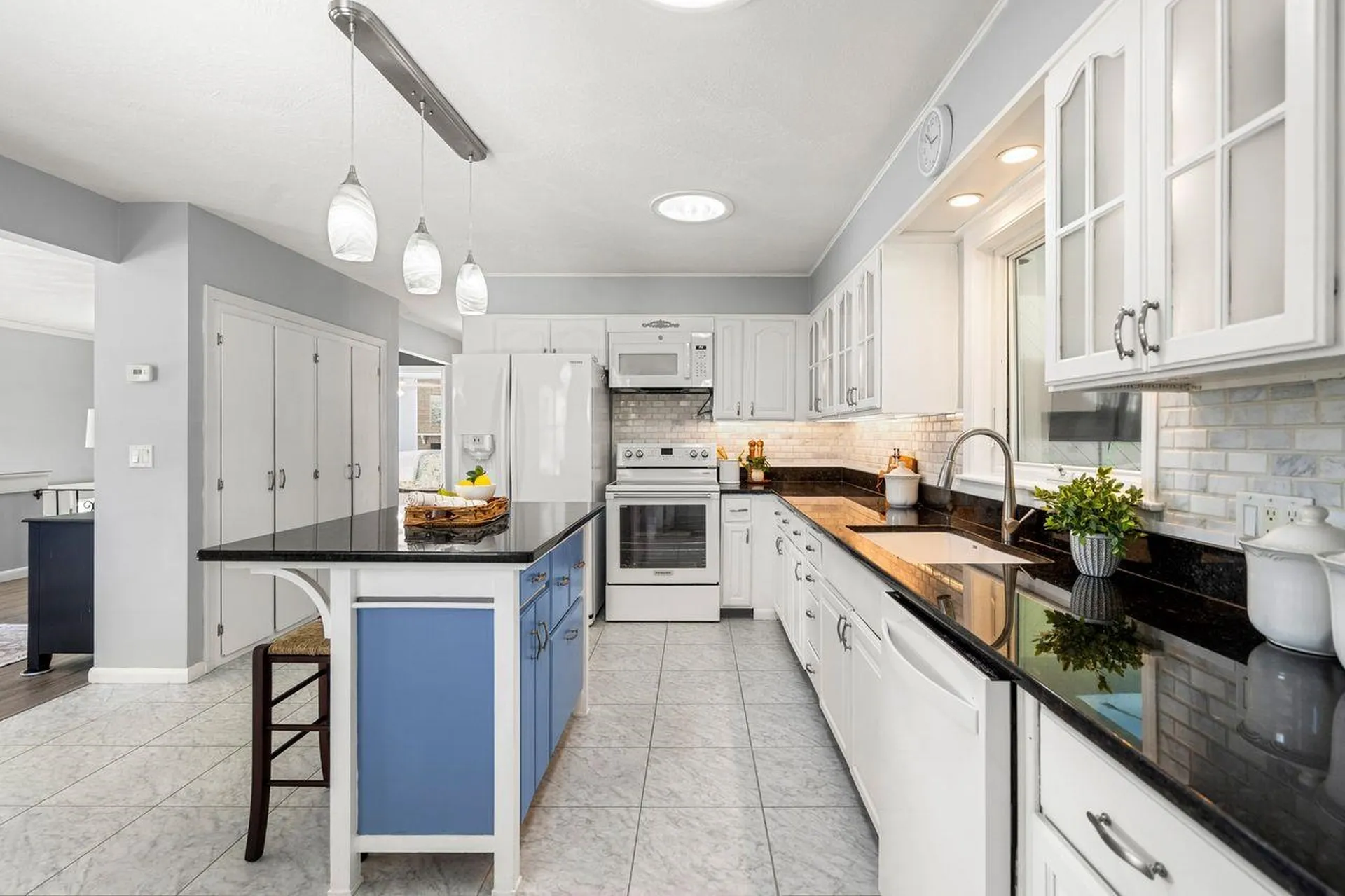 6 Golden Gate Drive Hooksett NH 03106