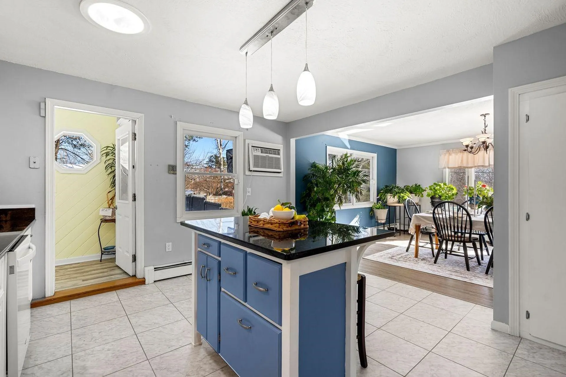 6 Golden Gate Drive Hooksett NH 03106