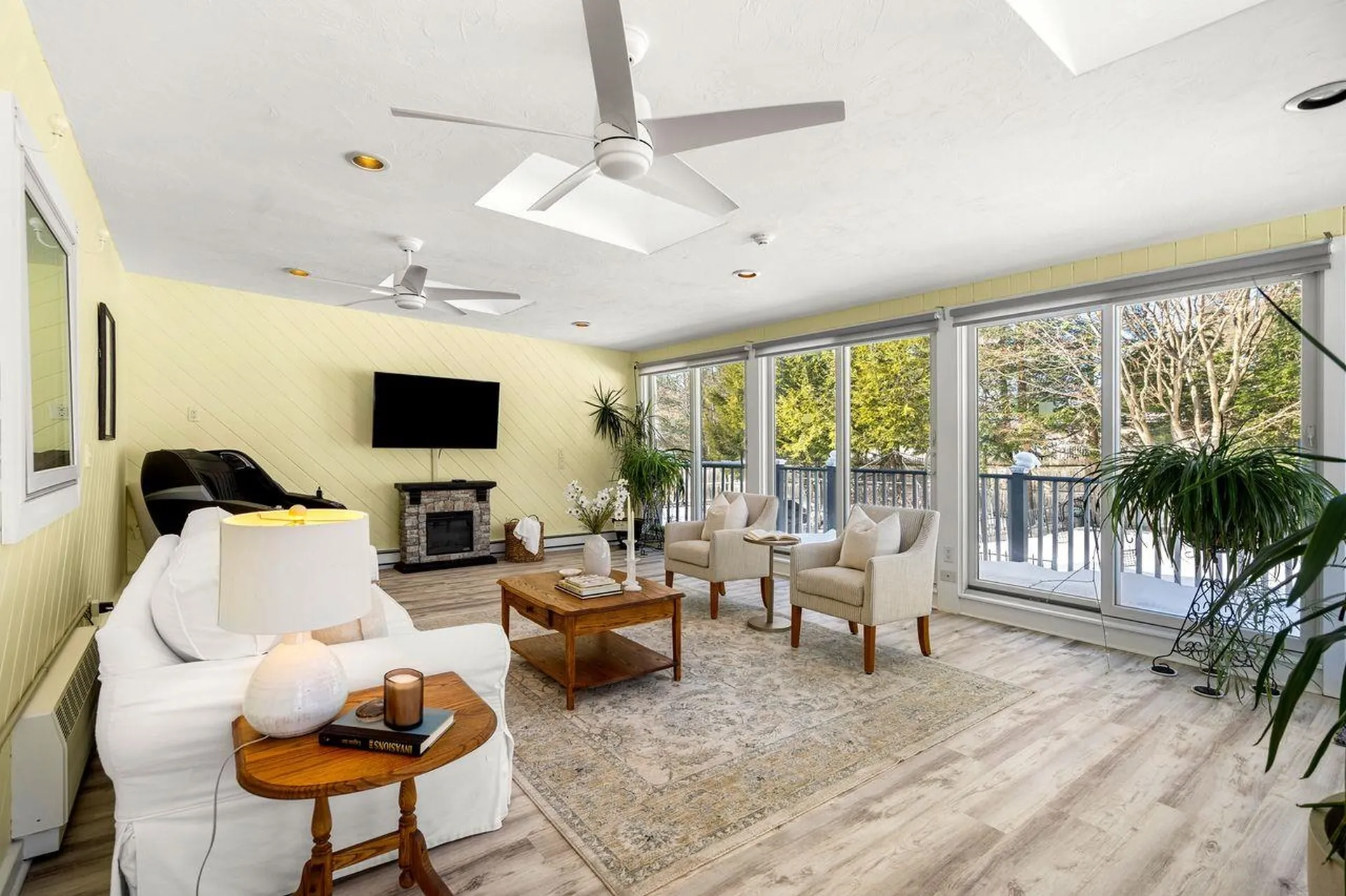 6 Golden Gate Drive Hooksett NH 03106