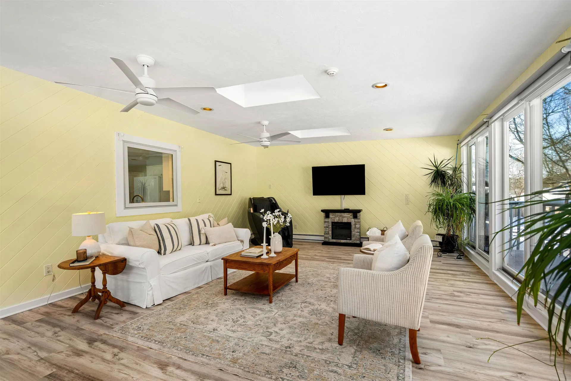 6 Golden Gate Drive Hooksett NH 03106