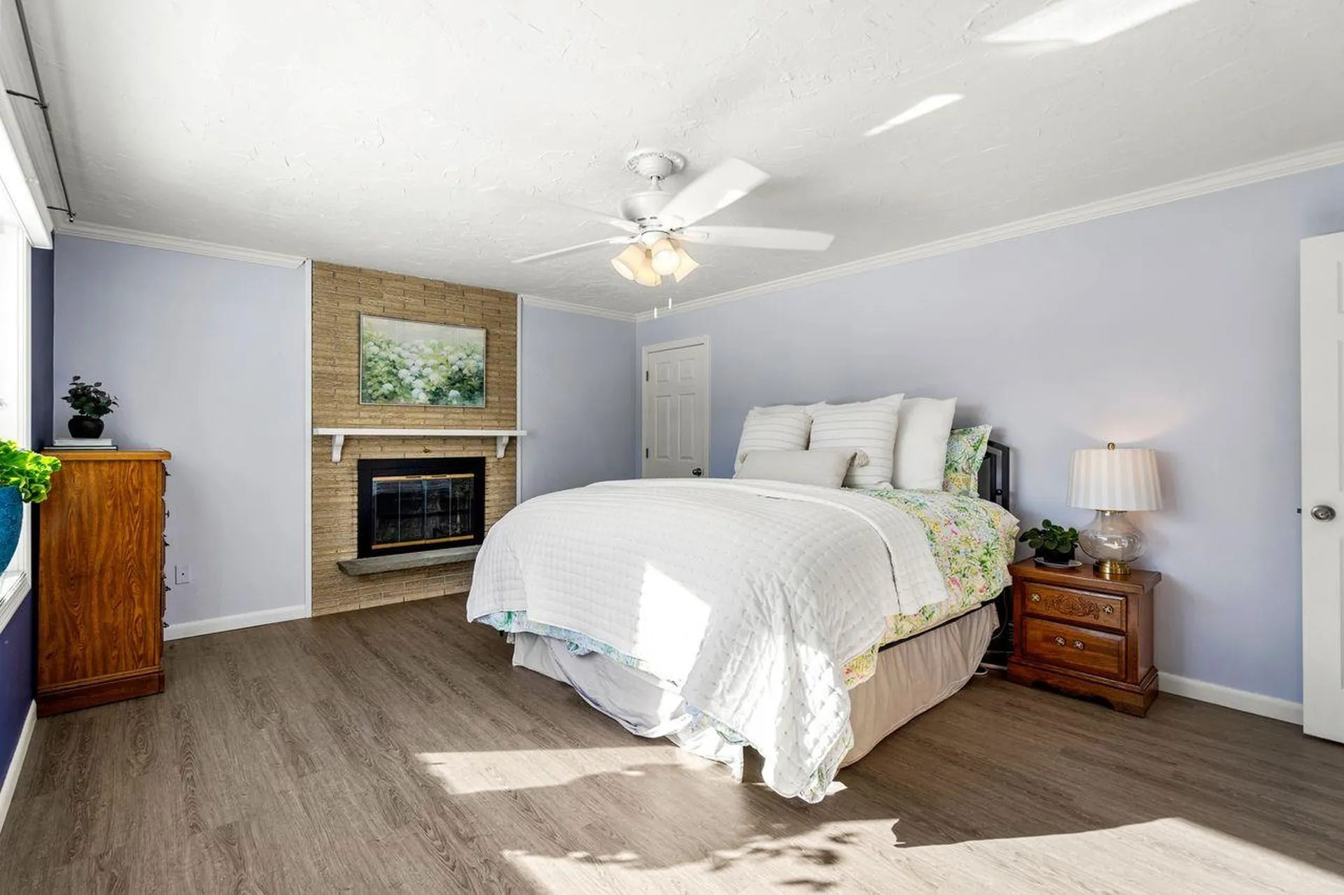 6 Golden Gate Drive Hooksett NH 03106