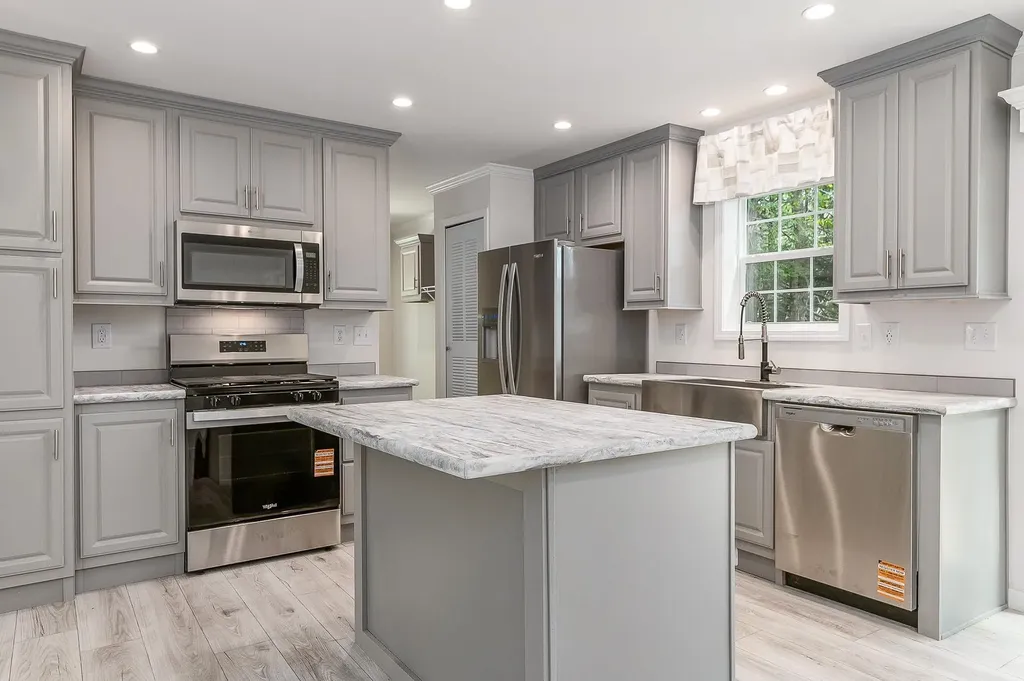 3 Alison Circle Hampton NH 03842