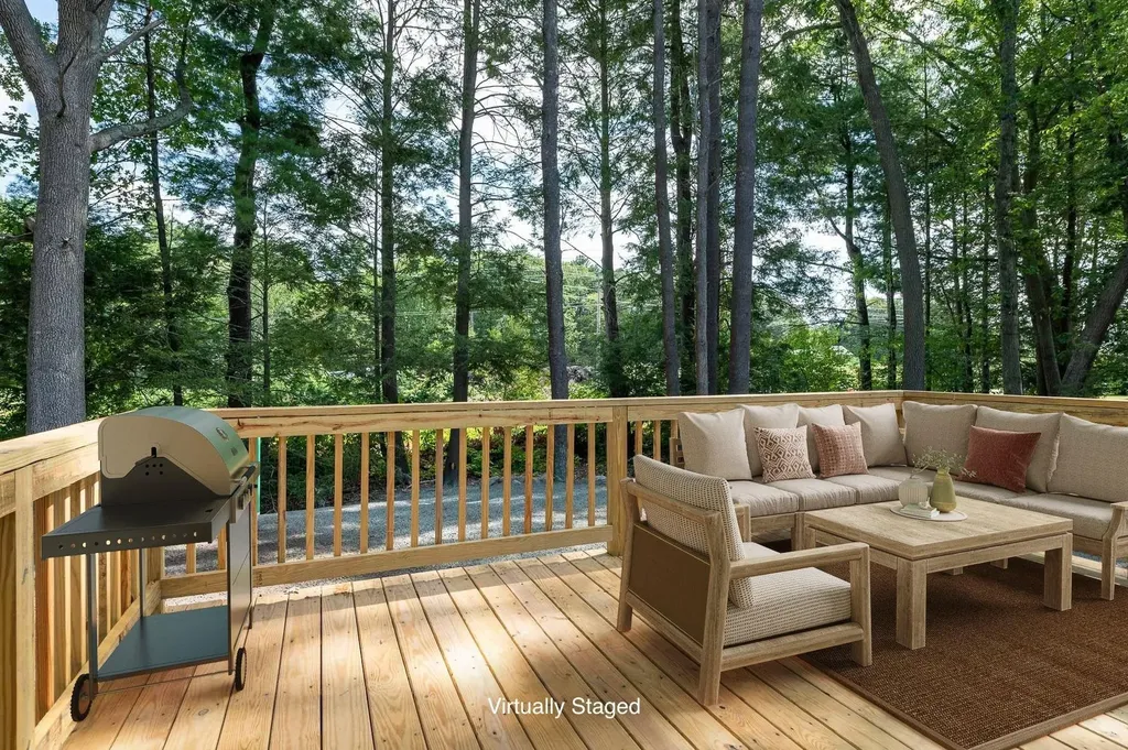 3 Alison Circle Hampton NH 03842