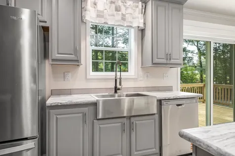 3 Alison Circle Hampton NH 03842