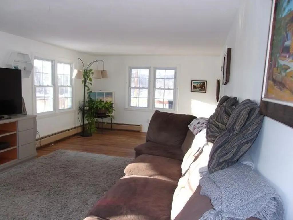 56 Sym Noyes Road Landaff NH 03585