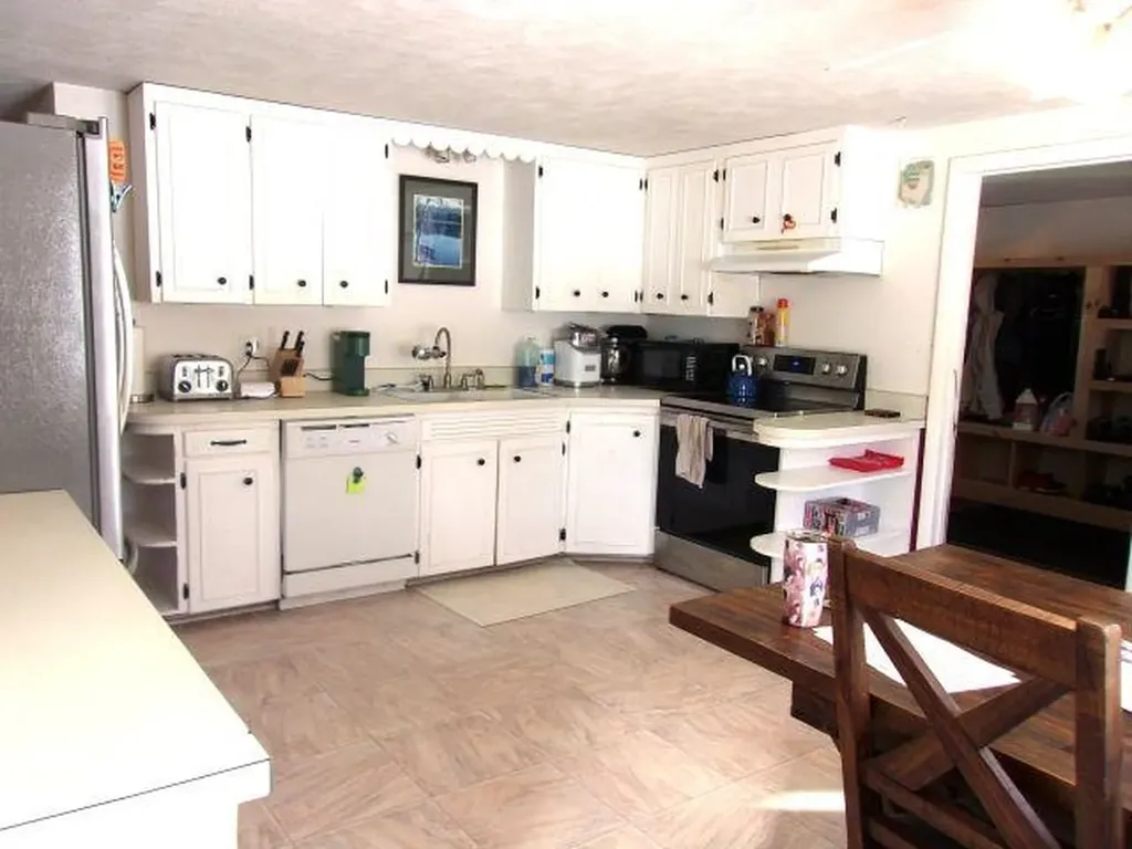 56 Sym Noyes Road Landaff NH 03585