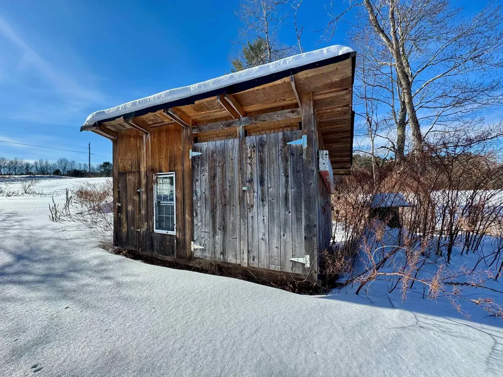 56 Sym Noyes Road Landaff NH 03585