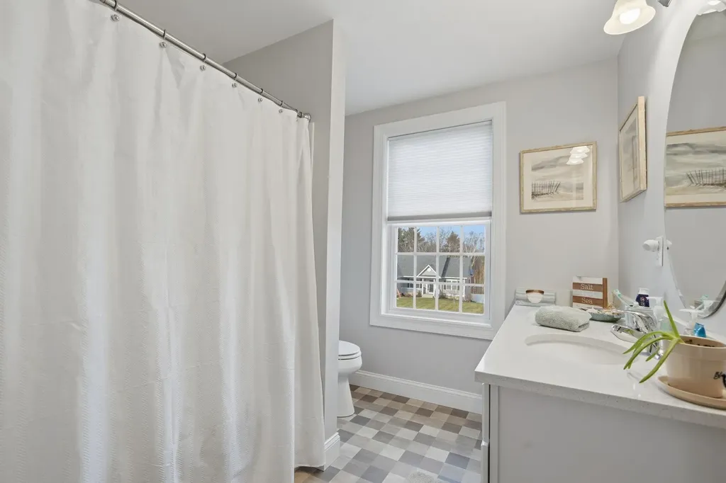 191 Brookview Drive Hooksett NH 03106