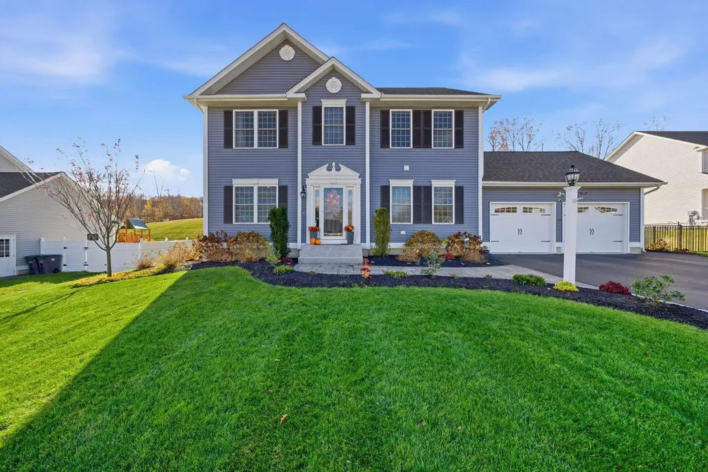 191 Brookview Drive Hooksett NH 03106