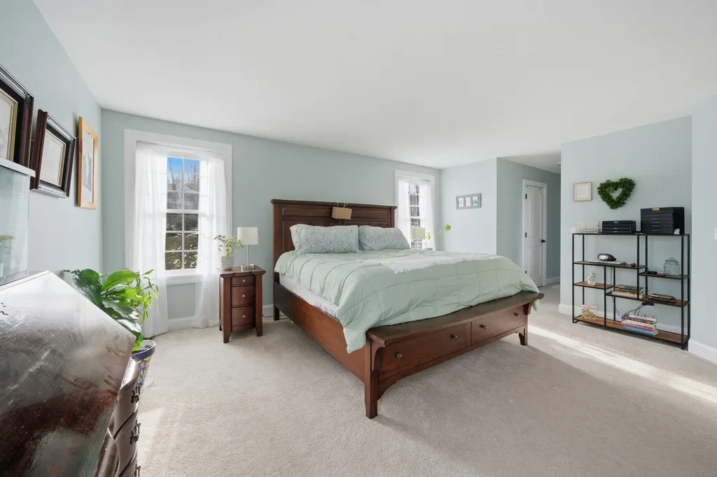 191 Brookview Drive Hooksett NH 03106