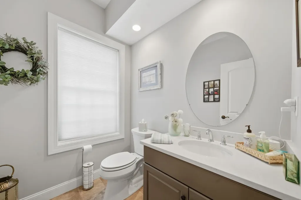 191 Brookview Drive Hooksett NH 03106