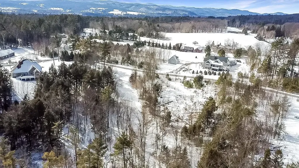 100 Pennock Lane Rutland Town VT 05701