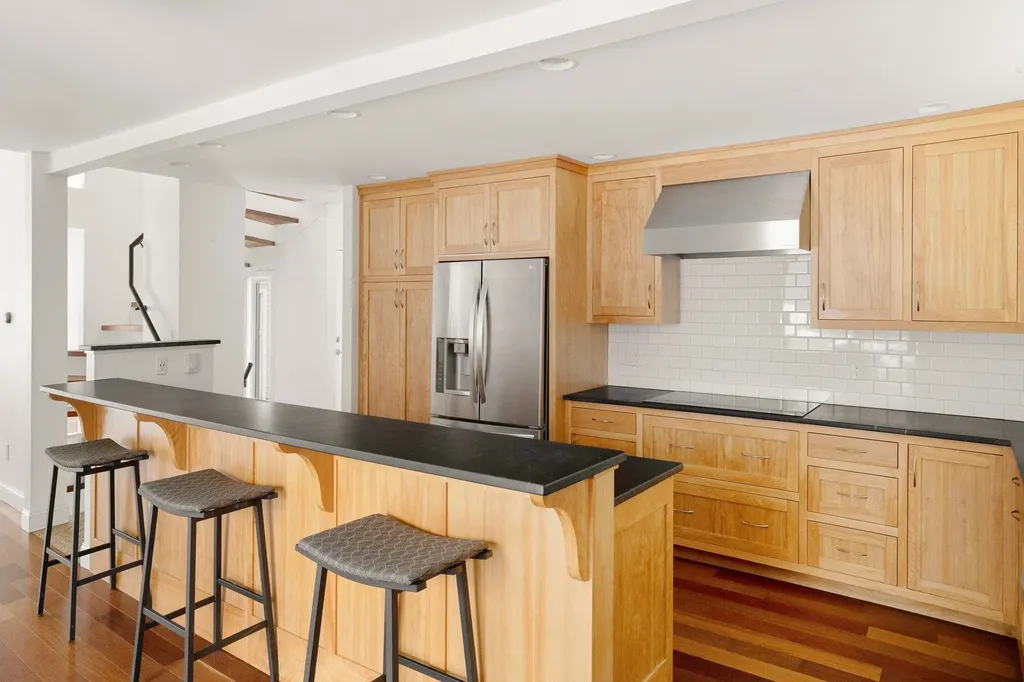 4210 Harbor Road Shelburne VT 05482