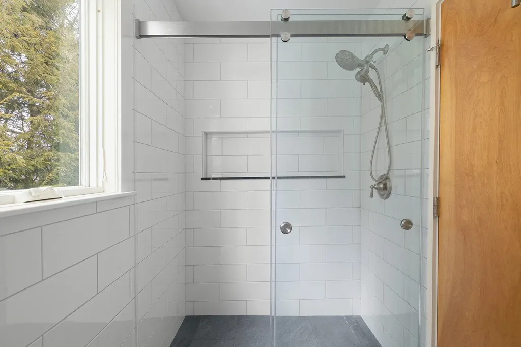 4210 Harbor Road Shelburne VT 05482