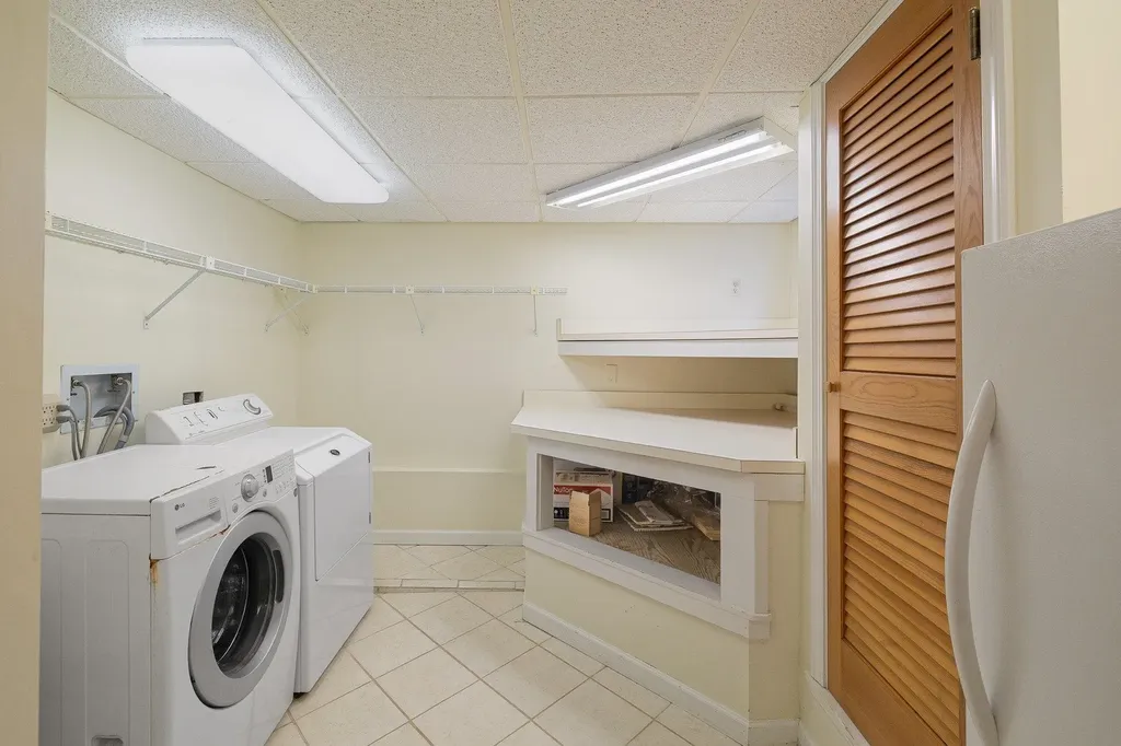 4210 Harbor Road Shelburne VT 05482