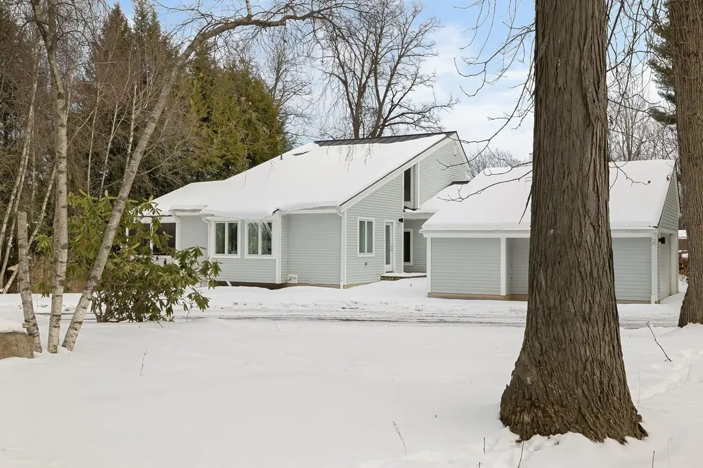 4210 Harbor Road Shelburne VT 05482