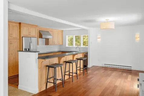 4210 Harbor Road Shelburne VT 05482