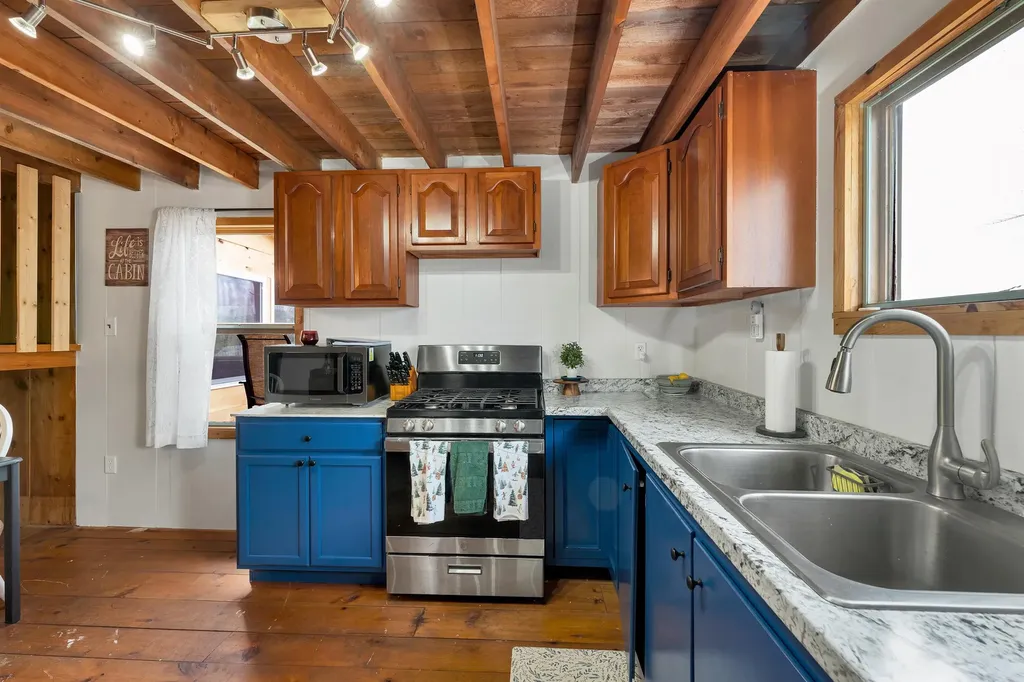 121 Swain Hill Road Warren NH 03279