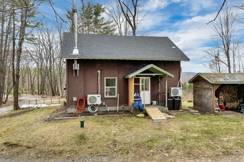 121 Swain Hill Road Warren NH 03279