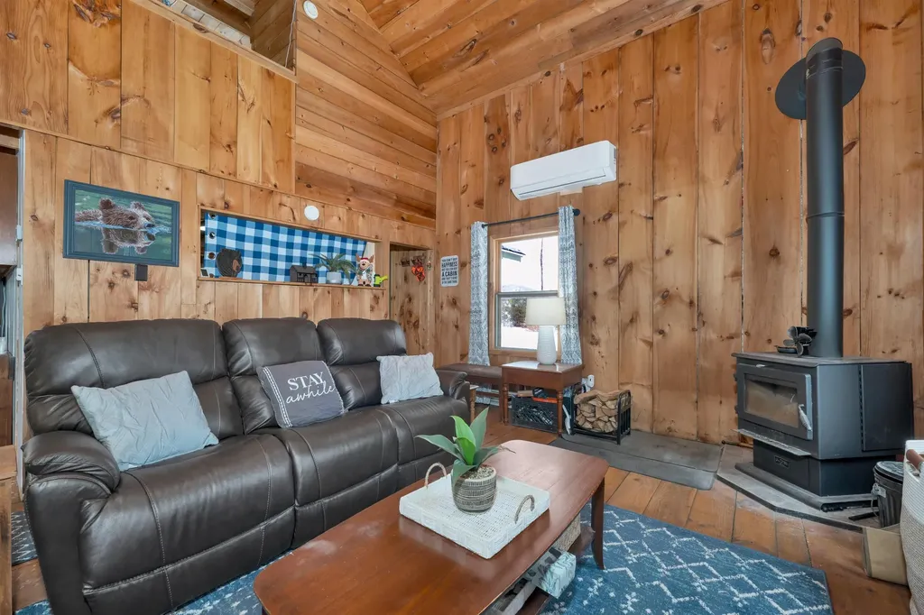 121 Swain Hill Road Warren NH 03279