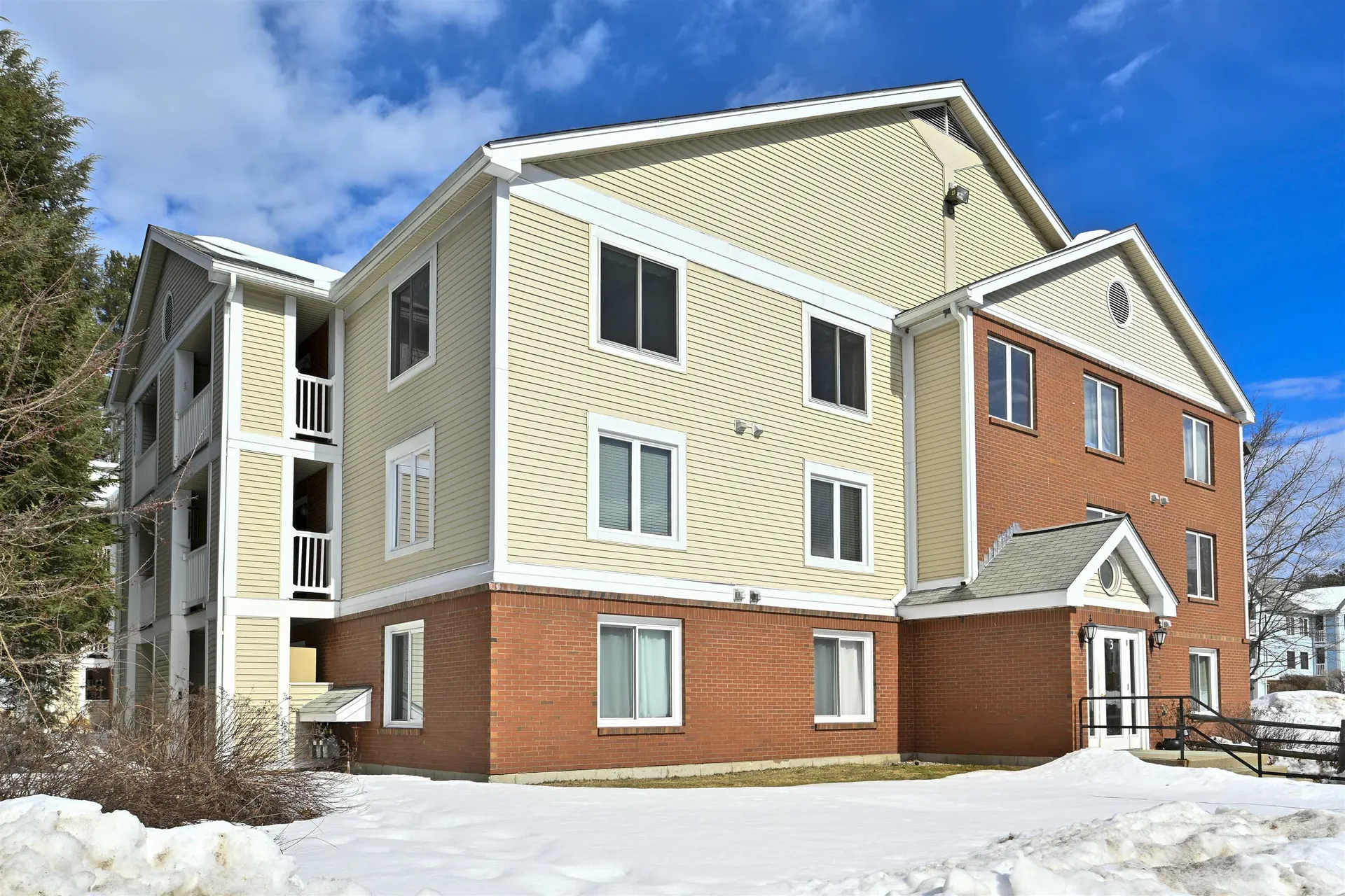 3 Timberwood Drive Goffstown NH 03045