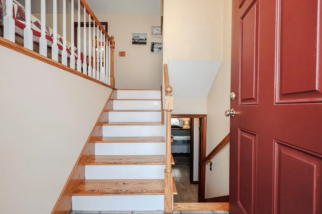 14 Loren Road Salem NH 03079