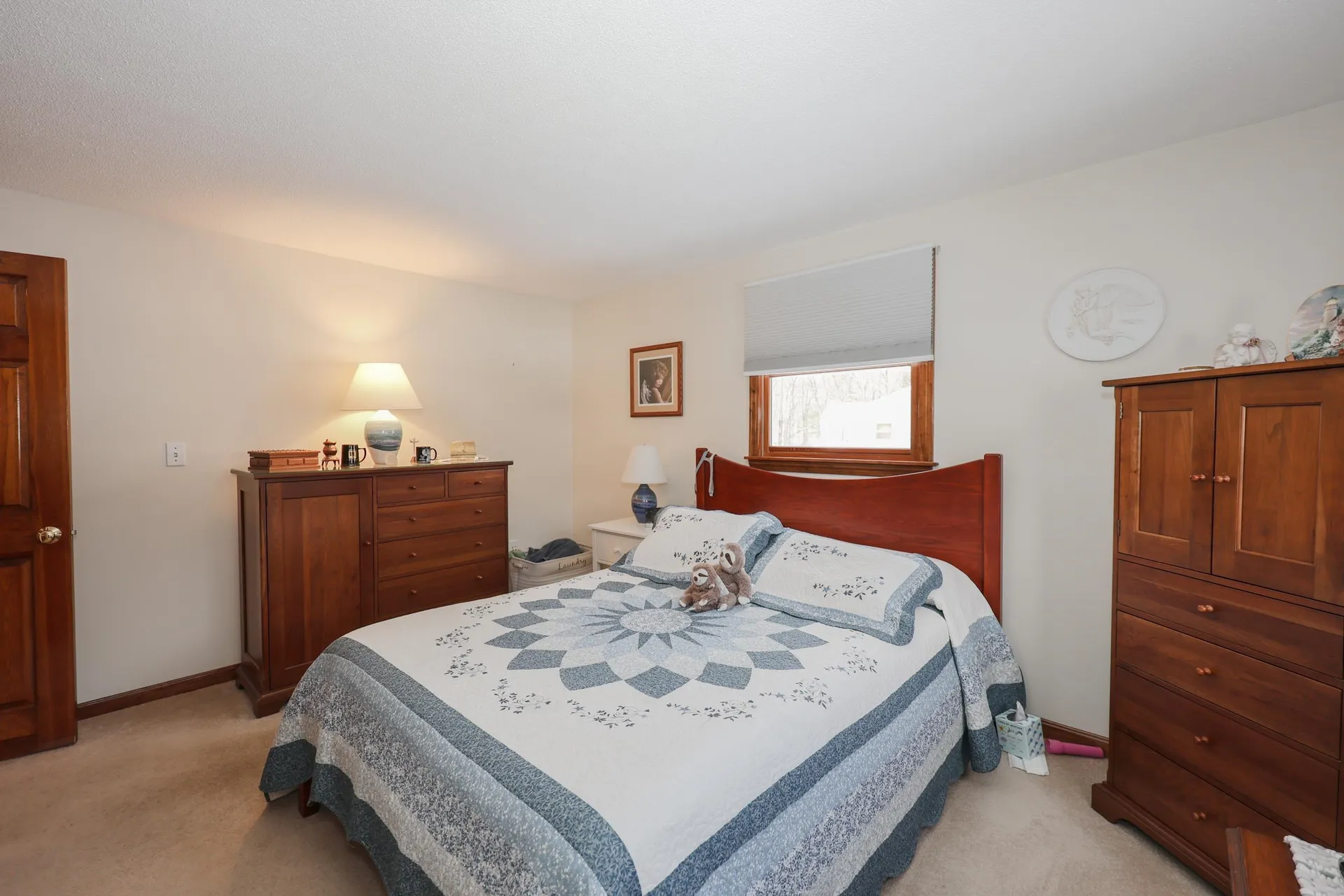 14 Loren Road Salem NH 03079