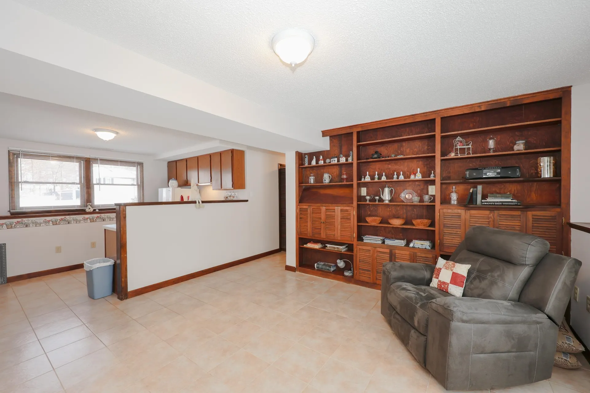 14 Loren Road Salem NH 03079