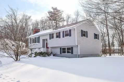 14 Loren Road Salem NH 03079