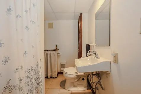 14 Loren Road Salem NH 03079