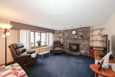 14 Loren Road Salem NH 03079