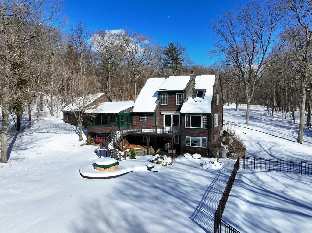 1456 Halladay Road Middlebury VT 05753