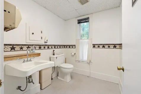 68 Brattleboro Road Hinsdale NH 03451