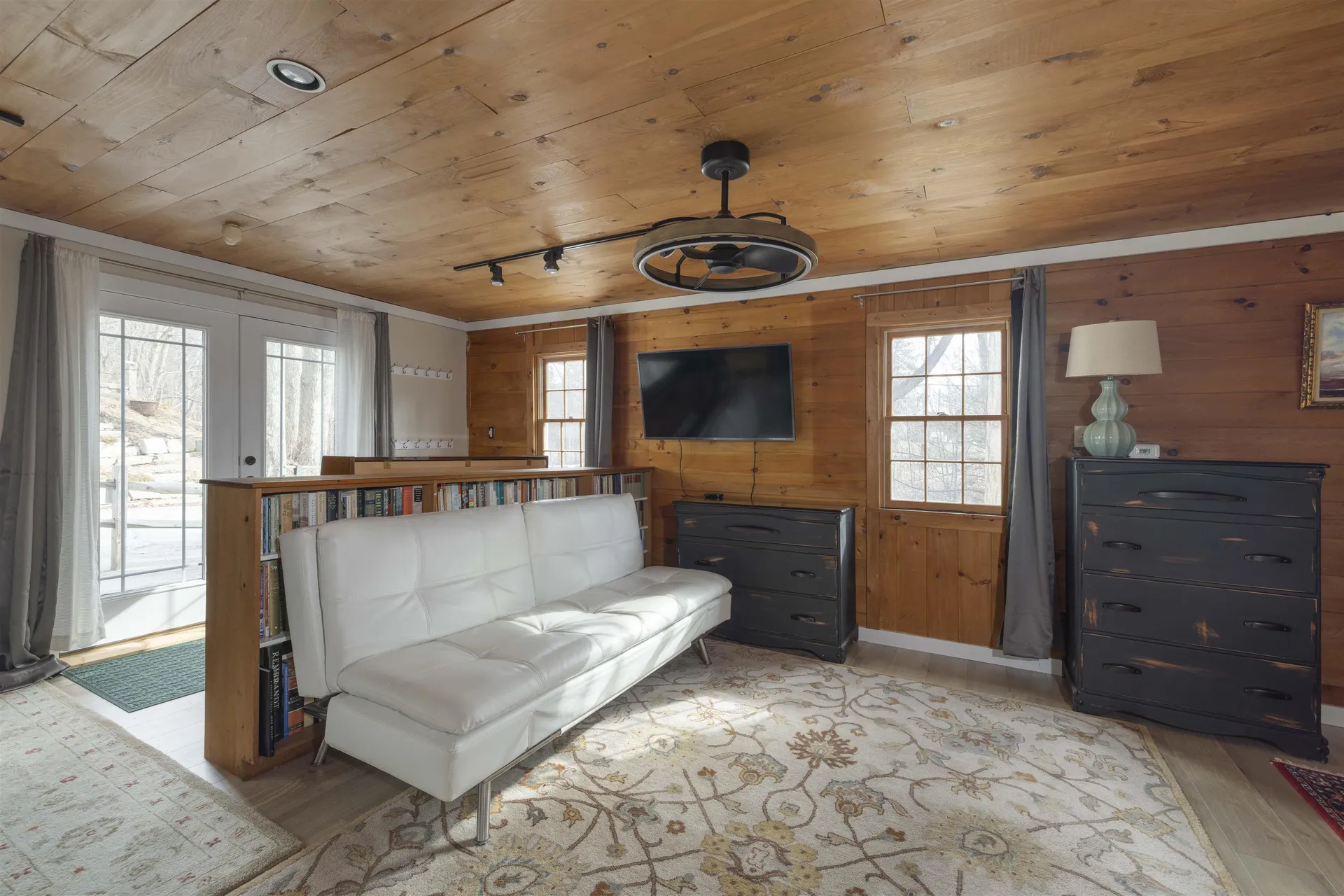 1042 Main Street Sunapee NH 03751