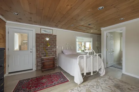 1042 Main Street Sunapee NH 03751