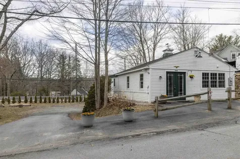 1042 Main Street Sunapee NH 03751