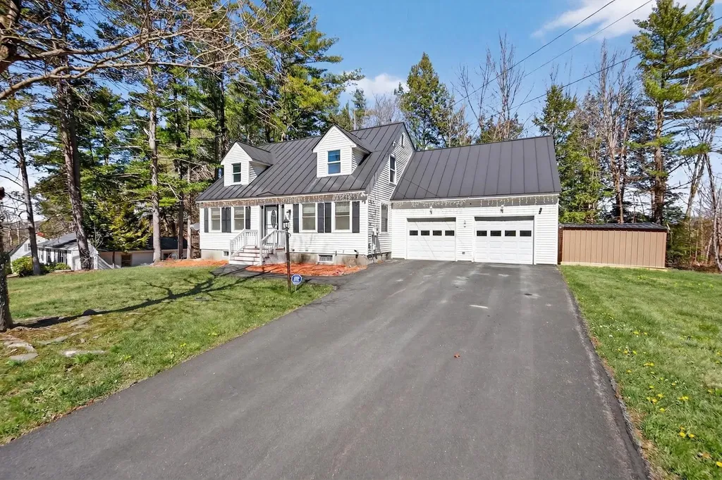 48 Nottingham Circle Lebanon NH 03766