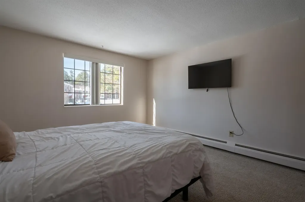 36 English Village Road Manchester NH 03102